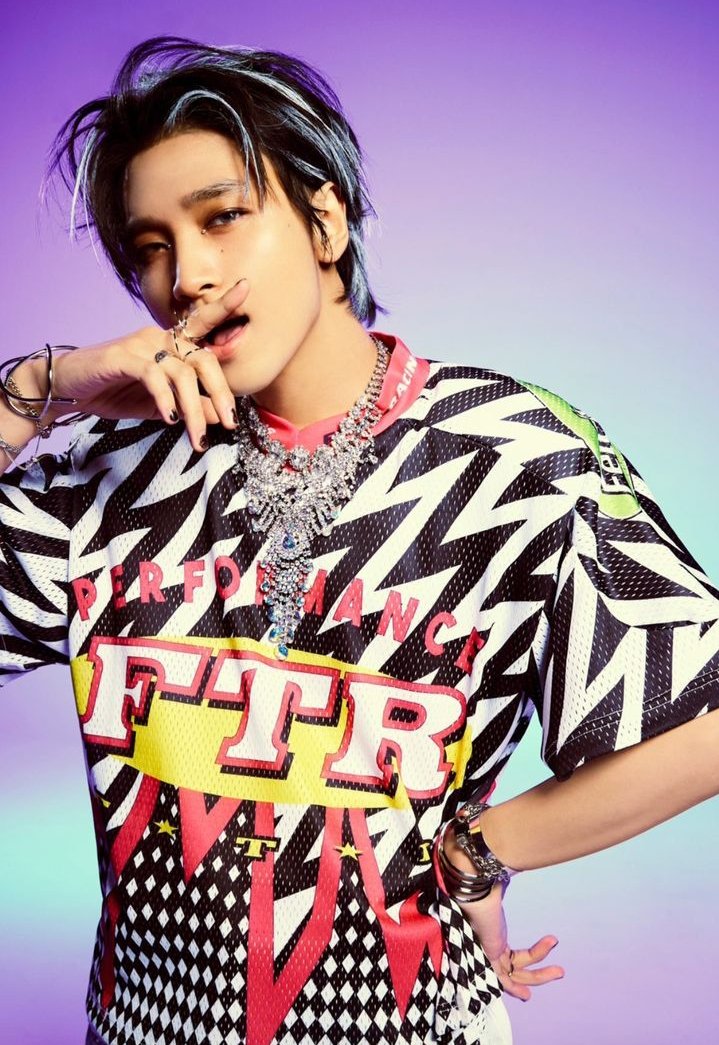 Haechancam37's tweet photo. Haechan looks so cool in the new teaser photos 🫶 https://t.co/usU2CR1HhN