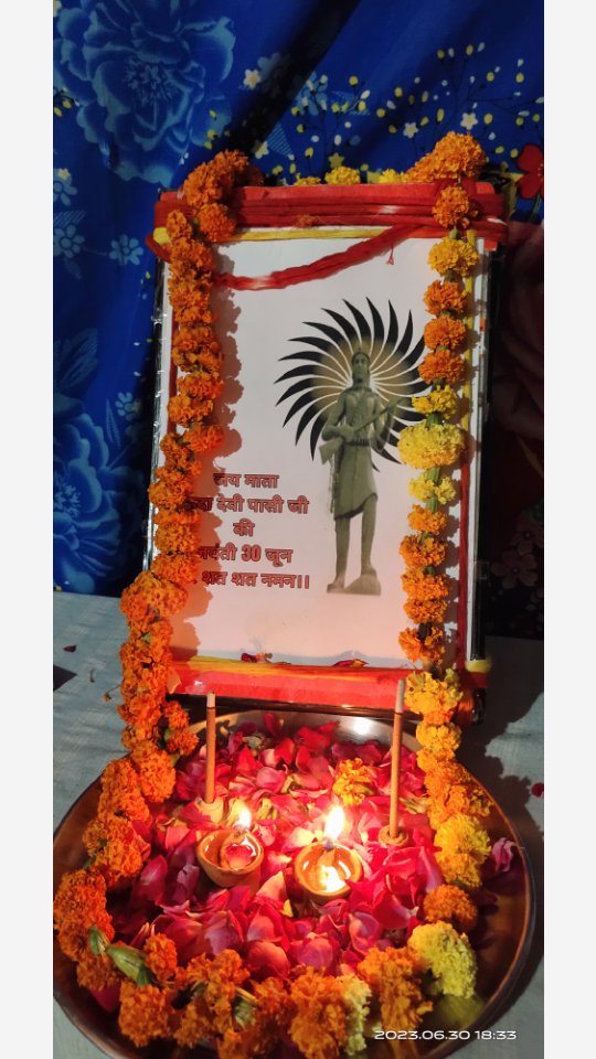 PRADEEP79892978's tweet photo. जय मातृभूमि
आज अपने घर परिवार और बच्चों के साथ वीरांगना ऊदा देवी पासी जी की जयंती 30 जून 2023  को धूमधाम एवं हर्षोल्लास के साथ मनाया गया।।
वीरांगना ऊदा देवी पासी सेवा समिति रजि0 लखनऊ उत्तर प्रदेश https://t.co/4LT5phmeS2