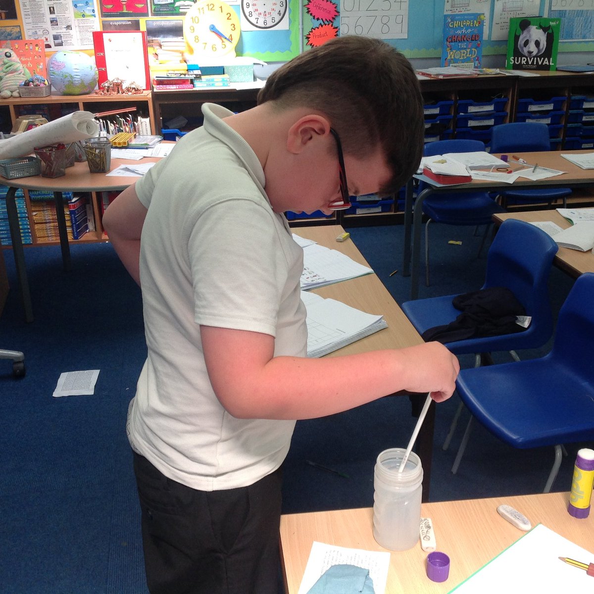 stmarythomas's tweet photo. Year 4 have been enjoying our Science topic, States of Matter, #temperature #changingstate https://t.co/m8DbMrm1cS