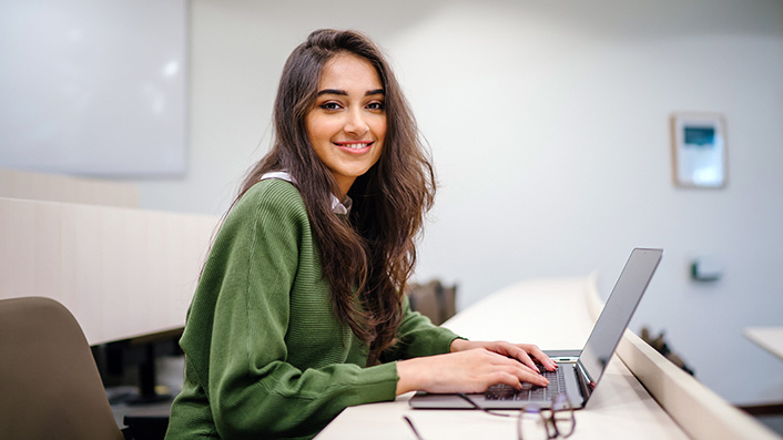 (#WoGiTech) Du 3 au 7 juillet 2023 📅 , la Sorbonne Université organise, avec la cité scolaire Paul Valéry, la 1ère école d’été féminine d’#IA à destination des lycéennes d'<a href="/iledefrance/">Région Île-de-France</a> 
👏 

v/ <a href="/Sorbonne_Univ_/">Sorbonne Université</a> - buff.ly/43Wm2sh