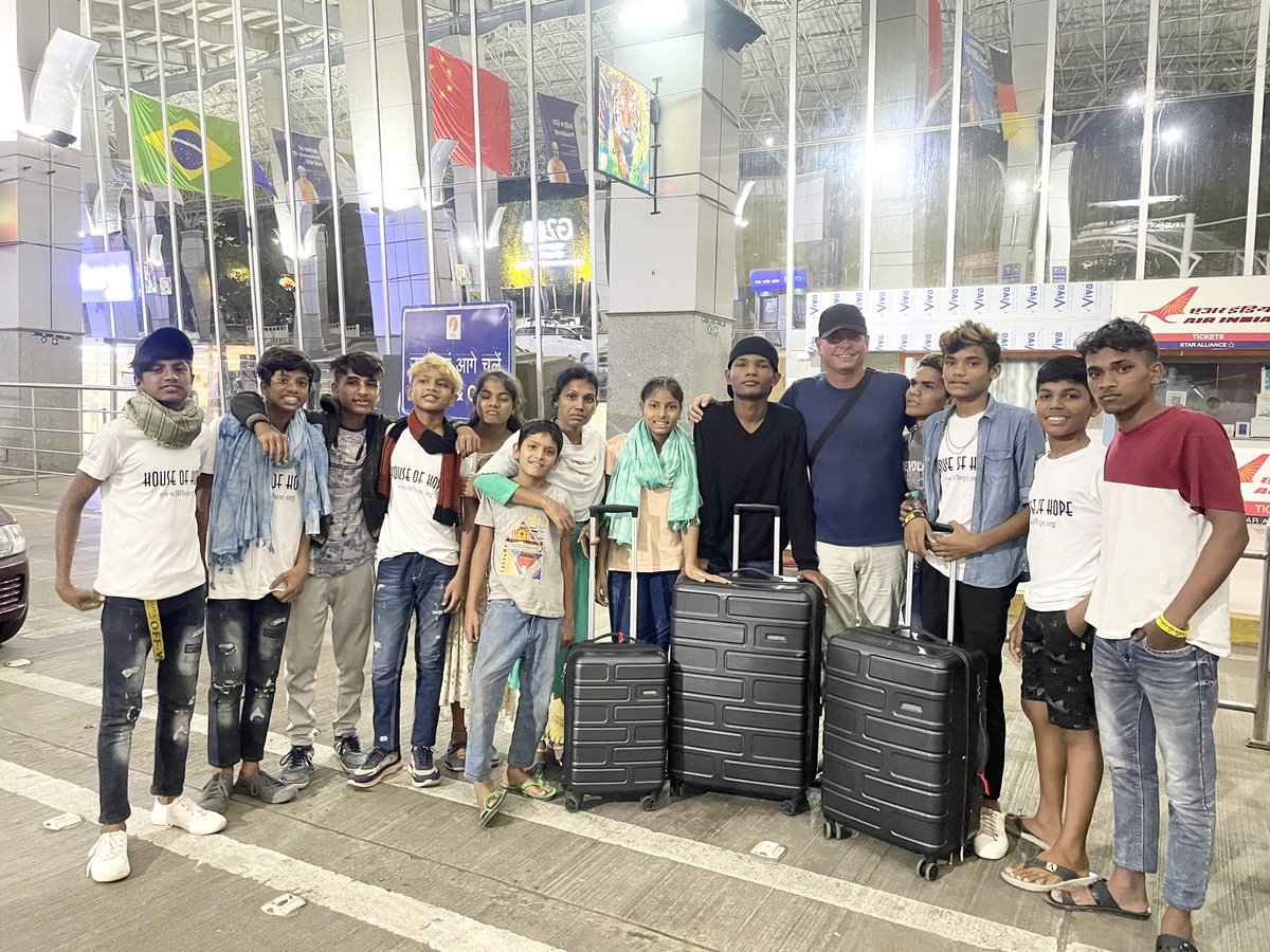 HughesTweets's tweet photo. Before I started my long and enduring flight to the USA from India I had the support and backing from some of my favorite kids at House of Hope! Miss you all!! #houseofhope #HF #departure #family #love #beyondhiv #flights #india #usa https://t.co/h78fkO6LZa https://t.co/7UUuY7IjYV