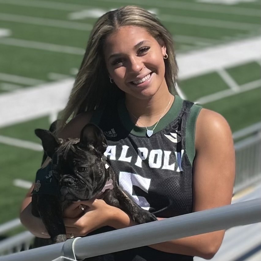 DanceMomTiffany's tweet photo. Happy 18 Gabby! It’s the smile, the laugh, and sheer joy you have for life and fun that makes you so special. You have grown so much this year and taken control of who you want to be on your terms. You know exactly who you are and your future is bright. Love you! #2023Grad #GWIZ https://t.co/W0TdXGzSKV