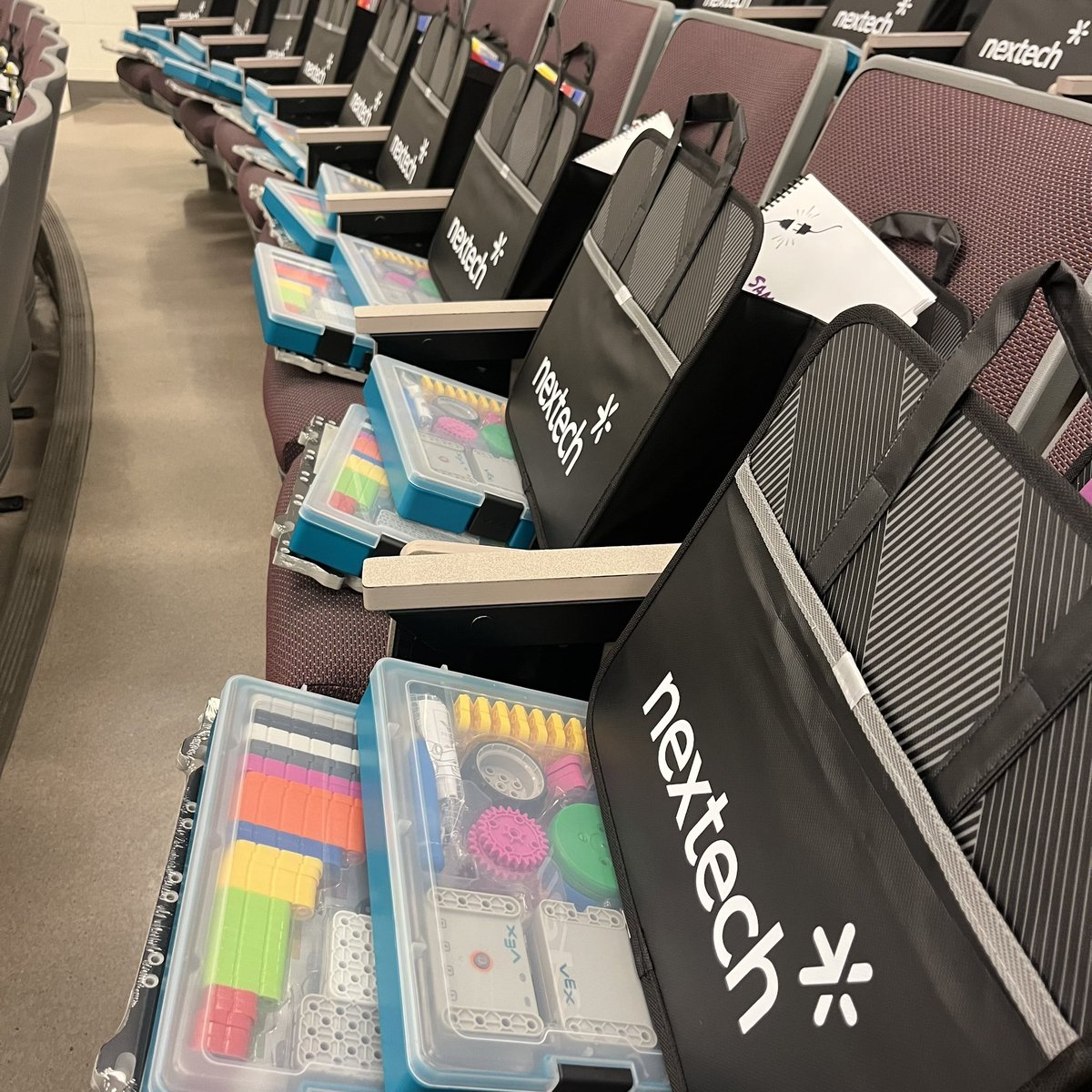 Lauren_Haffner's tweet image. #INCSPDWeek was a blast! So excited to bring more computer science into my classroom and help my students program the future!