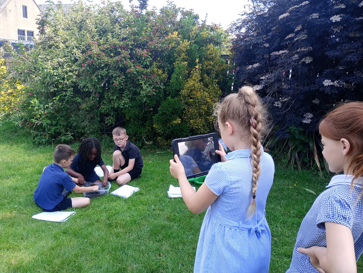 ThorpeBradford's tweet photo. After writing instructions explaining how to plant a seed, we tried our hand at video tutorials. Watch this space, you may see some of these faces on TV in the future! https://t.co/uHNnKs4NH5