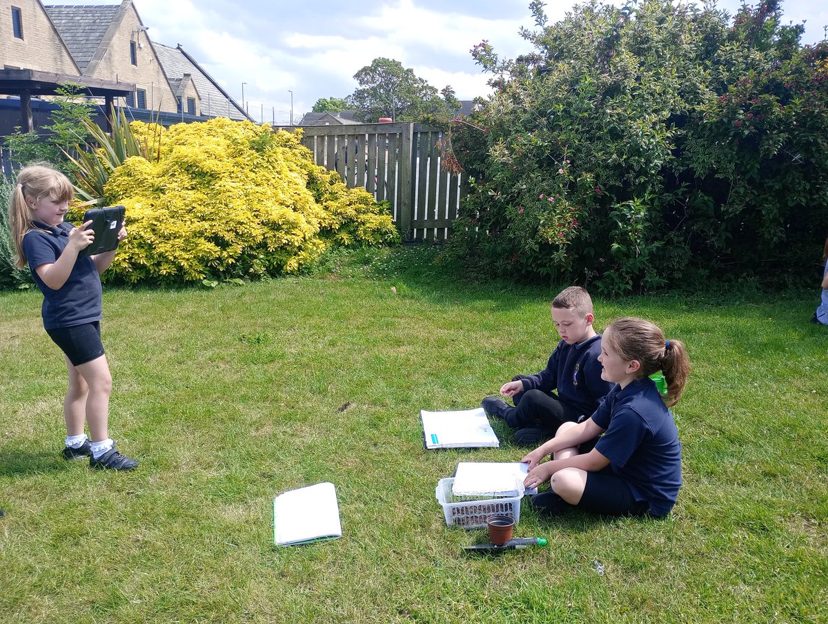 ThorpeBradford's tweet photo. After writing instructions explaining how to plant a seed, we tried our hand at video tutorials. Watch this space, you may see some of these faces on TV in the future! https://t.co/uHNnKs4NH5