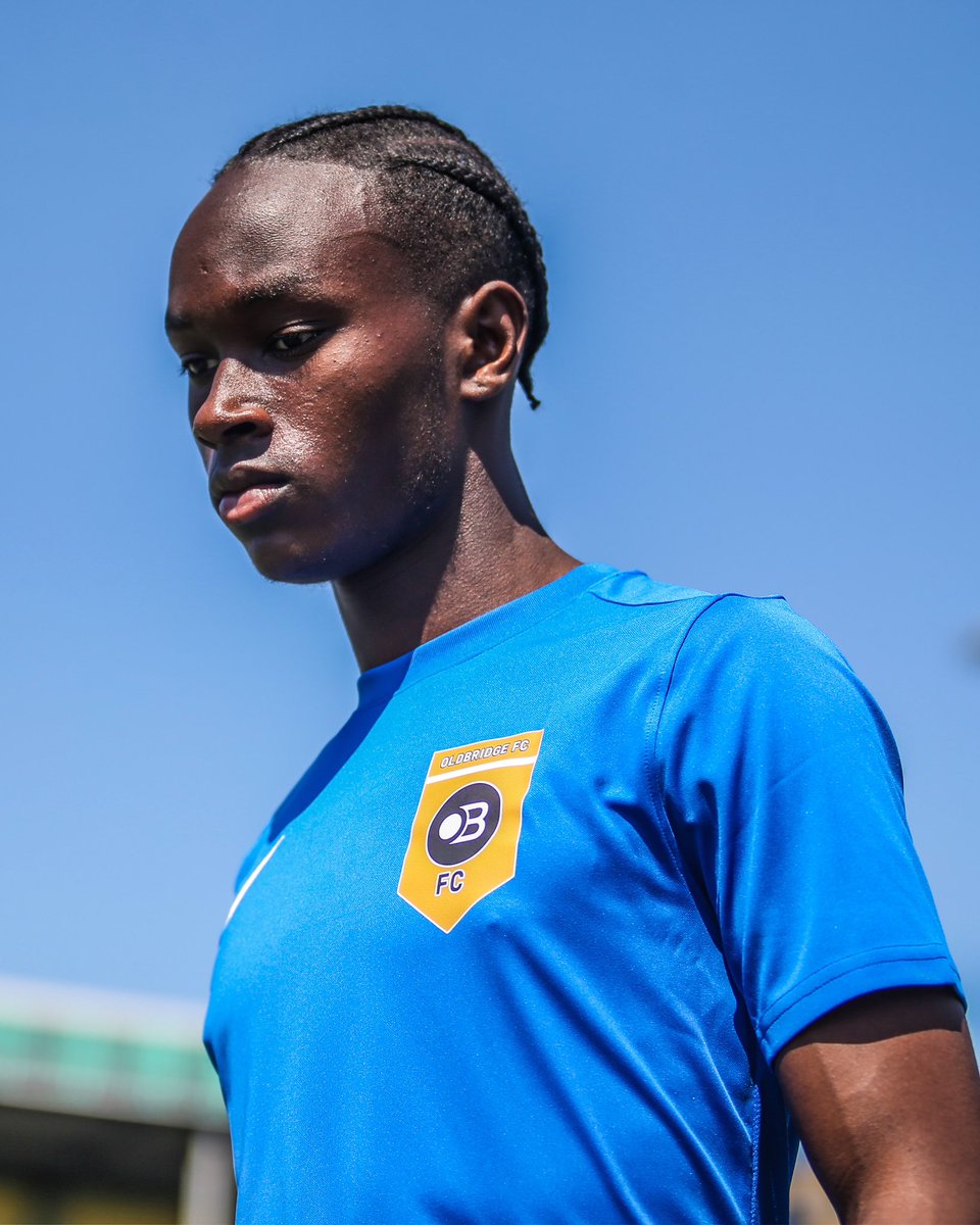 oldbridge_fc's tweet photo. 𝐌𝐄𝐄𝐓 𝐓𝐇𝐄 𝐓𝐄𝐀𝐌

We introduce the Ugandan sprinter, TJ. If you blink, the ball will be in the back of your net. ⚽️ 🏃🏾‍♂️💨💨

Photographer: @Grassrootsandb1 

#BRIDGITAL 🌍 https://t.co/odDZV4sBB2