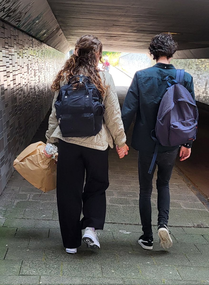 strandisookleuk's tweet image. Wat ben ik trots op mijn schoondochter. In een voor haar ontzettend verdrietige en heftige periode toch afstuderen met een 8. ❤️ #masterofscience