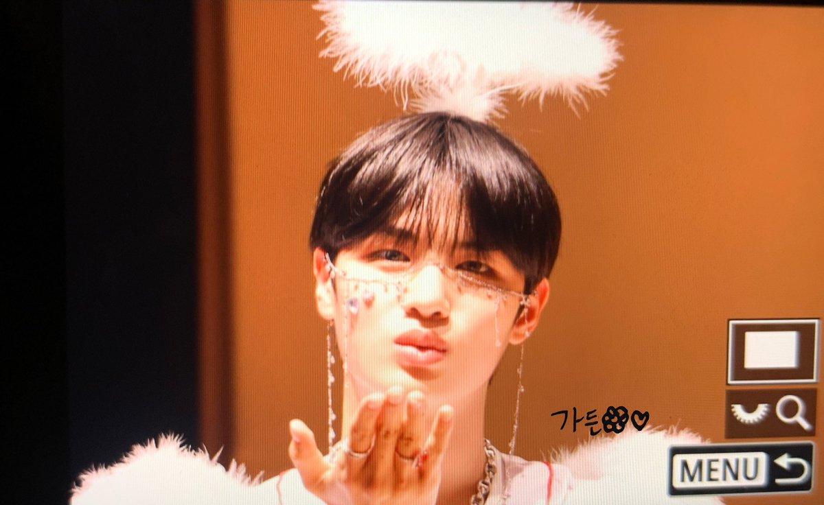 230630
충격 천사 실존

#LUN8 #루네이트 #지은호 #eunho