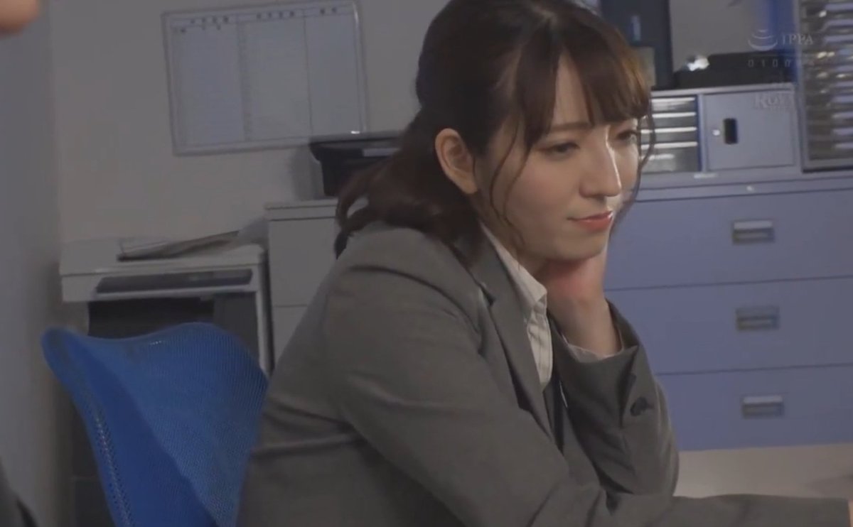 zzheng024's tweet photo. 这个女优是谁？有人知道吗？ https://t.co/lqezbV0NgS