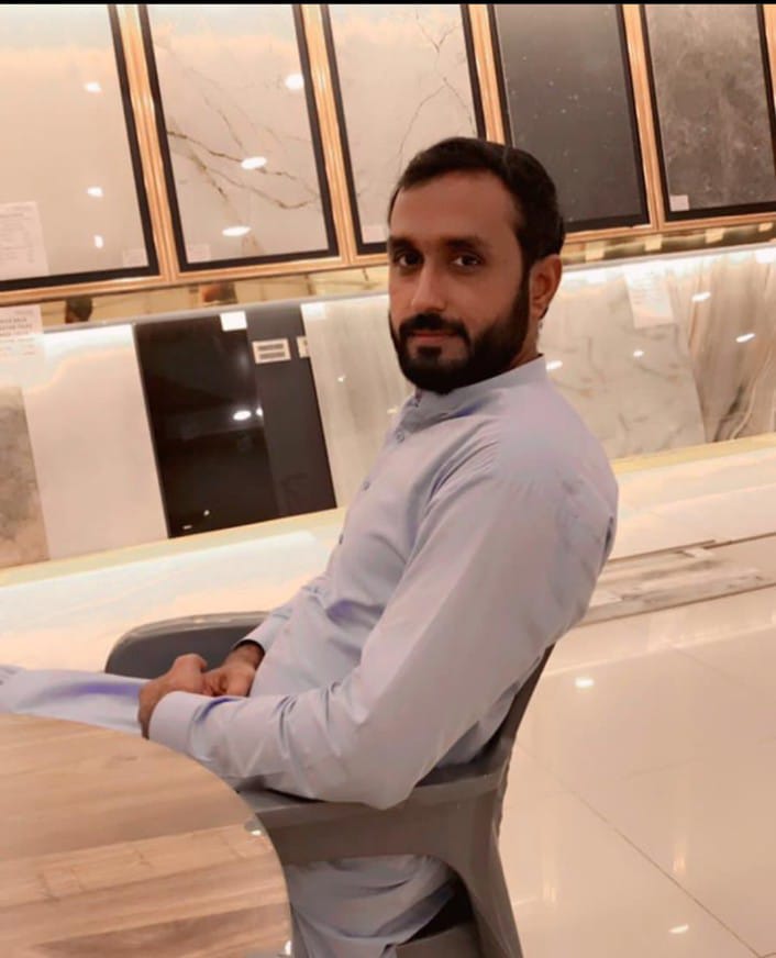 danixh4u's tweet photo. Proud Moment 🎉❤️😍
Meet this Pakistani single boy who filled his freezer with meat in just half an hour by collecting meet from house to house in streets 😂😂
#BreakingNews https://t.co/zbOSt9yK1q