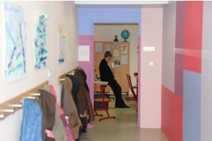 cafepedagogique's tweet photo. Choc de répulsion : en moyenne, un enseignant ou une enseignante touche par mois 1 126 euros de moins qu'un autre fonctionnaire de catégorie A https://t.co/lVLB8VxO1J https://t.co/lzSY8VwW4P