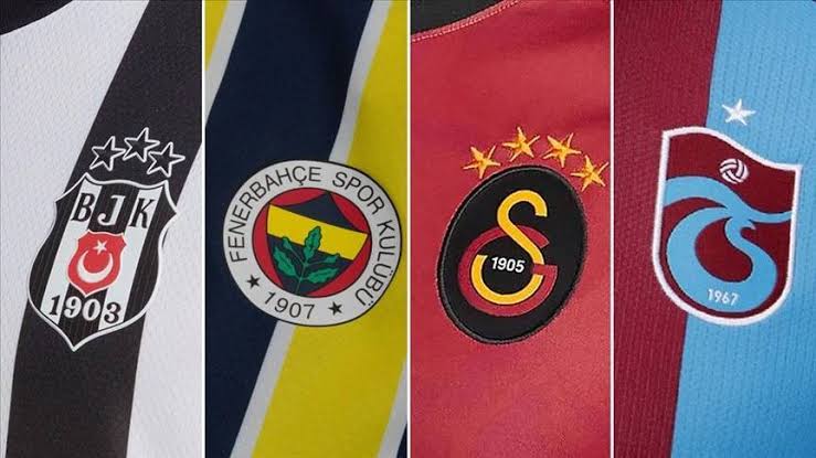 💰 2022/23 sezonunda elde edilen para ödülleri:

1️⃣ Fenerbahçe: 579.8M₺
2️⃣ Trabzonspor: 511.68M₺
3️⃣ Başakşehir: 396.2M₺
4️⃣ Sivasspor: 259.6M₺
5️⃣ Galatasaray: 198.52M₺
6️⃣ Beşiktaş: 161.16M₺
