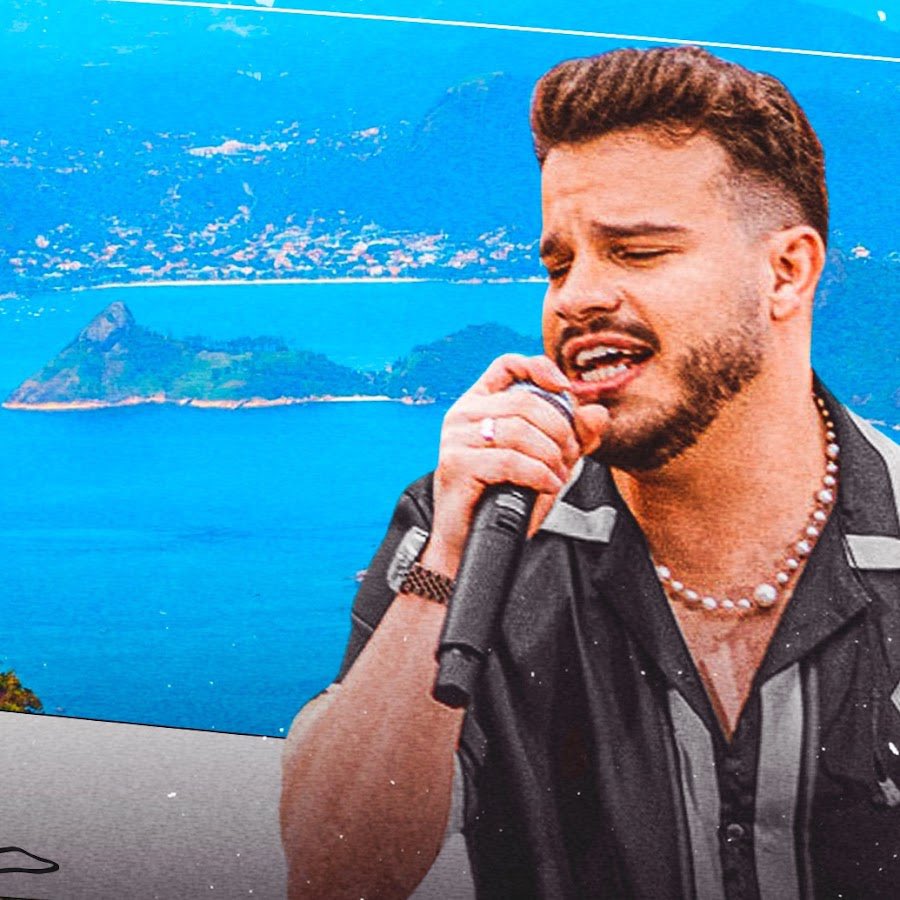 bigloveluanr's tweet image. 📊Carro pichado é parte da ação de @mfernandes_mf e @luansantana

A Rua 25 de Março,o maior comércio da América Latina,Ocorreu uma cena inusitada. Com xingamentos e gritos a mulher traída pixou o carro. O Jeep acabou com frases:"Deitou em duas camas" "Se Fudeu"e"Vacilão"pichados