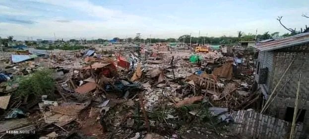 htartha76128693's tweet photo. Fascist SAC lackeys had destroyed the houses of ward Kangyikone( ဌ-Dayinkauk),
#Pyigyitakon township ,#Mandalay city with machines.
#WarCrimesOfJunta
#2023Jun30Coup
#WhatsHappeninglnMyanmar https://t.co/JvR6u3Qcbr