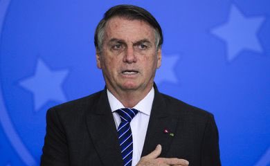 vaidesmaiar's tweet photo. 🚨AGORA: TSE decide tornar Bolsonaro inelegível. Ele não poderá se candidatar a nenhum cargo por 8 anos! https://t.co/f8LcbPRe7h