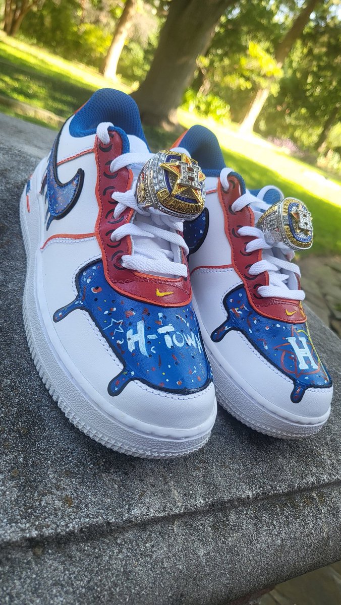 Dittowantzkandi's tweet image. Custom @astros @Nike #airforceones #angelusdirect #customshoes #dittospicecustoms #htown #Texas #winning #worldserieschamps #crushcity #spacecity #fypシ #drips