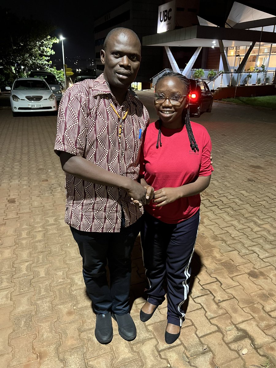 kyofakabuye2's tweet image. This evening was visited by an upcoming gospel singer Rovin, who ho shared with me some incites about the youth challenges ! I urged her to concentrate with her Education as is key for brighter future at the same time promoting her talent !!