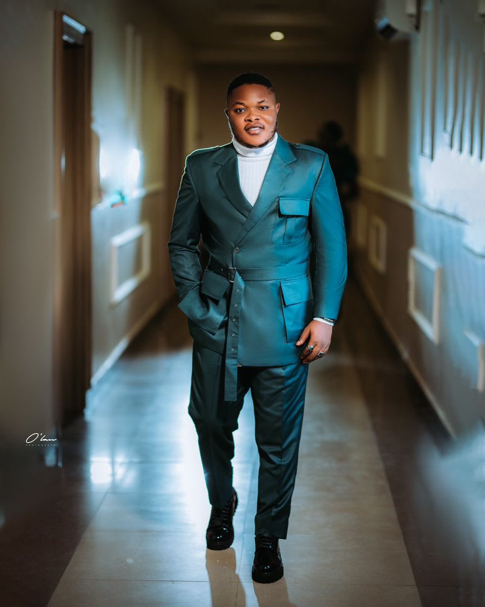 Bewsh_Boss's tweet photo. If you have been looking for a sign on why you should patronize BEWSh for any of your big days or more, HERE IS A SIGN🥰

Couple: @donteesarz 
Suit: @asa_fabrics 
Gown: @Bewsh_Boss 
Styled by @Bewsh_Boss 

#peruzzi #oautwitter #anitabrown #abuser #opay #MoriahMills https://t.co/WPh5j65cxY
