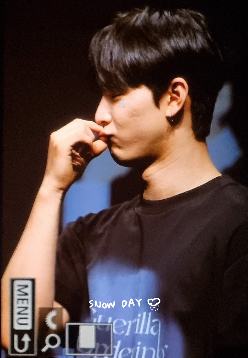 230630 사운드웨이브 팬사인회 프리뷰

☁💚

#원어스 #ONEUS #이도 #LEEDO