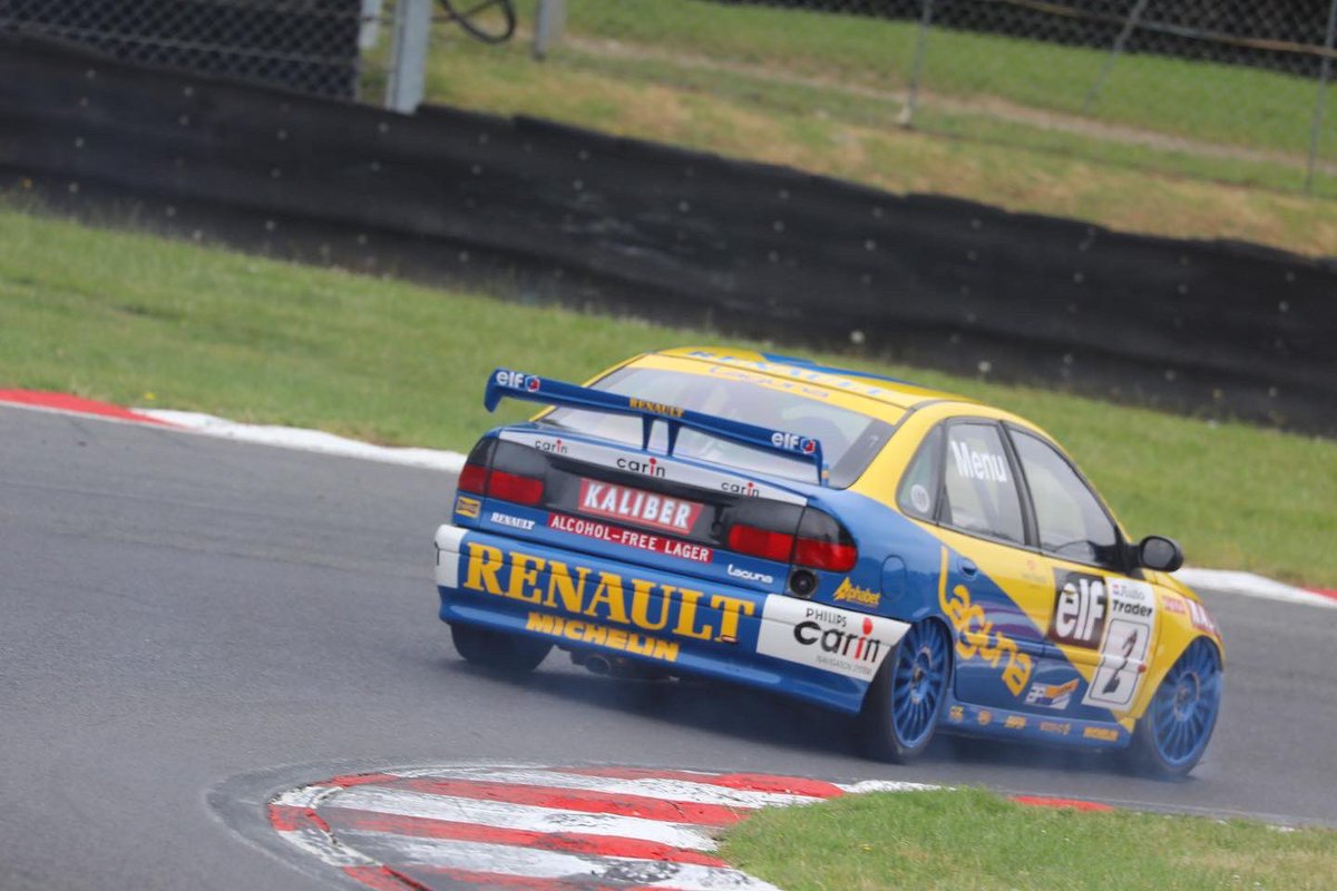 Brands_Hatch's tweet photo. No, this isn’t a screenshot from Codemasters’ TOCA Touring Car Championship. 

This is real life. Here at Brands Hatch. Today. And we love it. https://t.co/0899VIrUAx