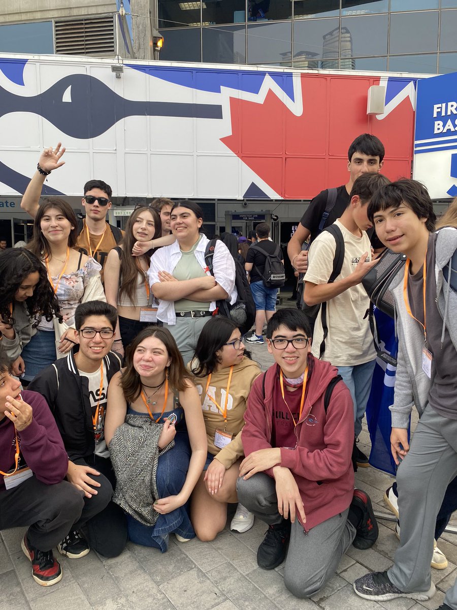 TimeUp Chile tweet media