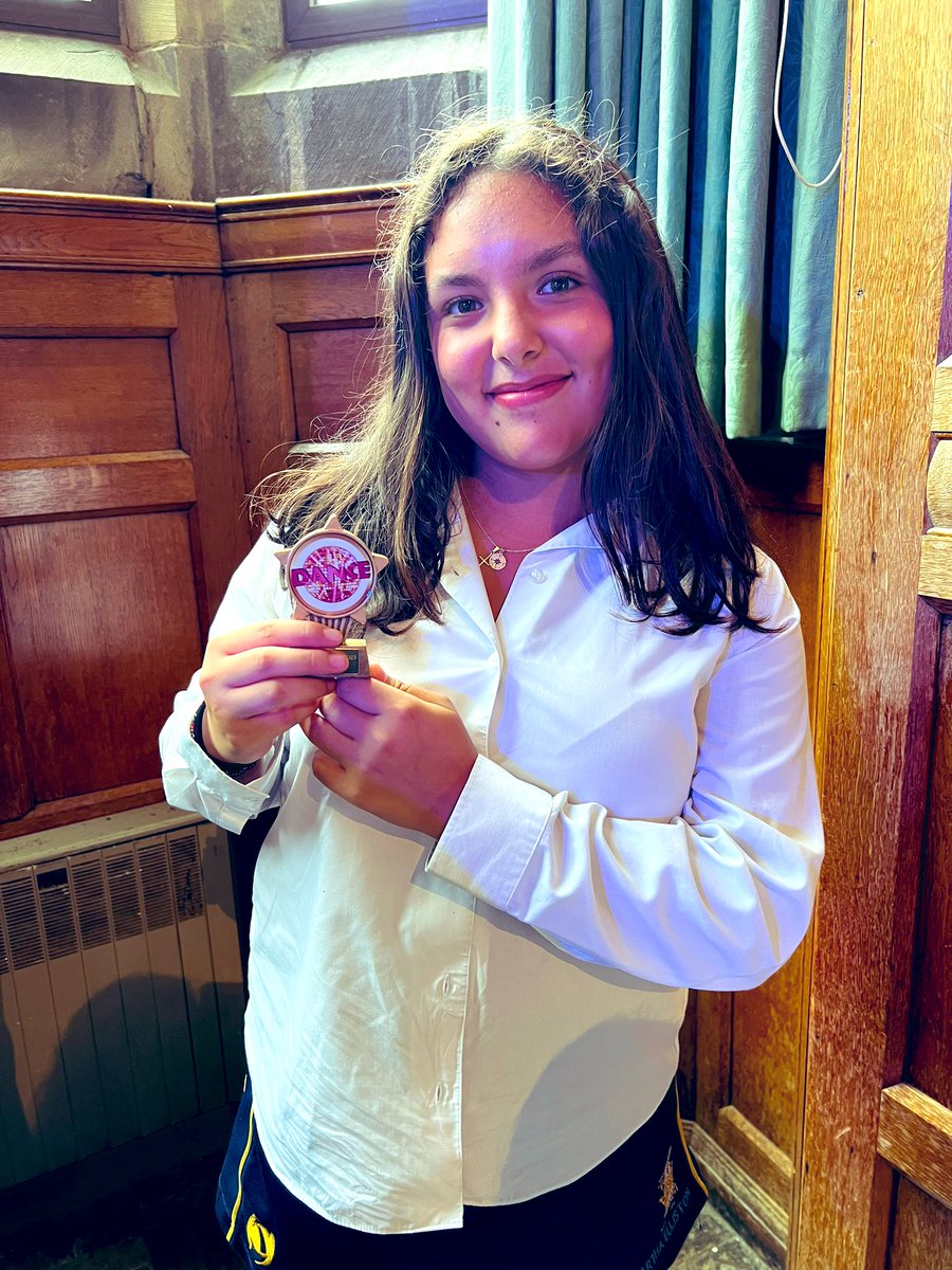 Robertson_Sed's tweet photo. Maria won the best female dancer award in #DanceChallenge #ChallengeWeek2023 πππ©΅βοΈπ¦π€ https://t.co/pxzeBfTevO
