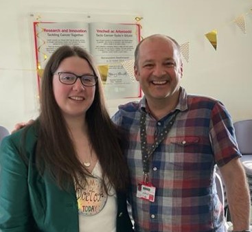 alanlparker's tweet photo. A sad day for the lab as we say a fond farewell to @bio_tabs! What a rollercoaster it's been over the last 5 years - both the science, and, well, other stuff too (meh, COVID...). Off to a fab lab nearby who are lucky to have you! #OnceAVirusTinkererAlwaysAVirusTinkerer https://t.co/Inh7PhzMwR