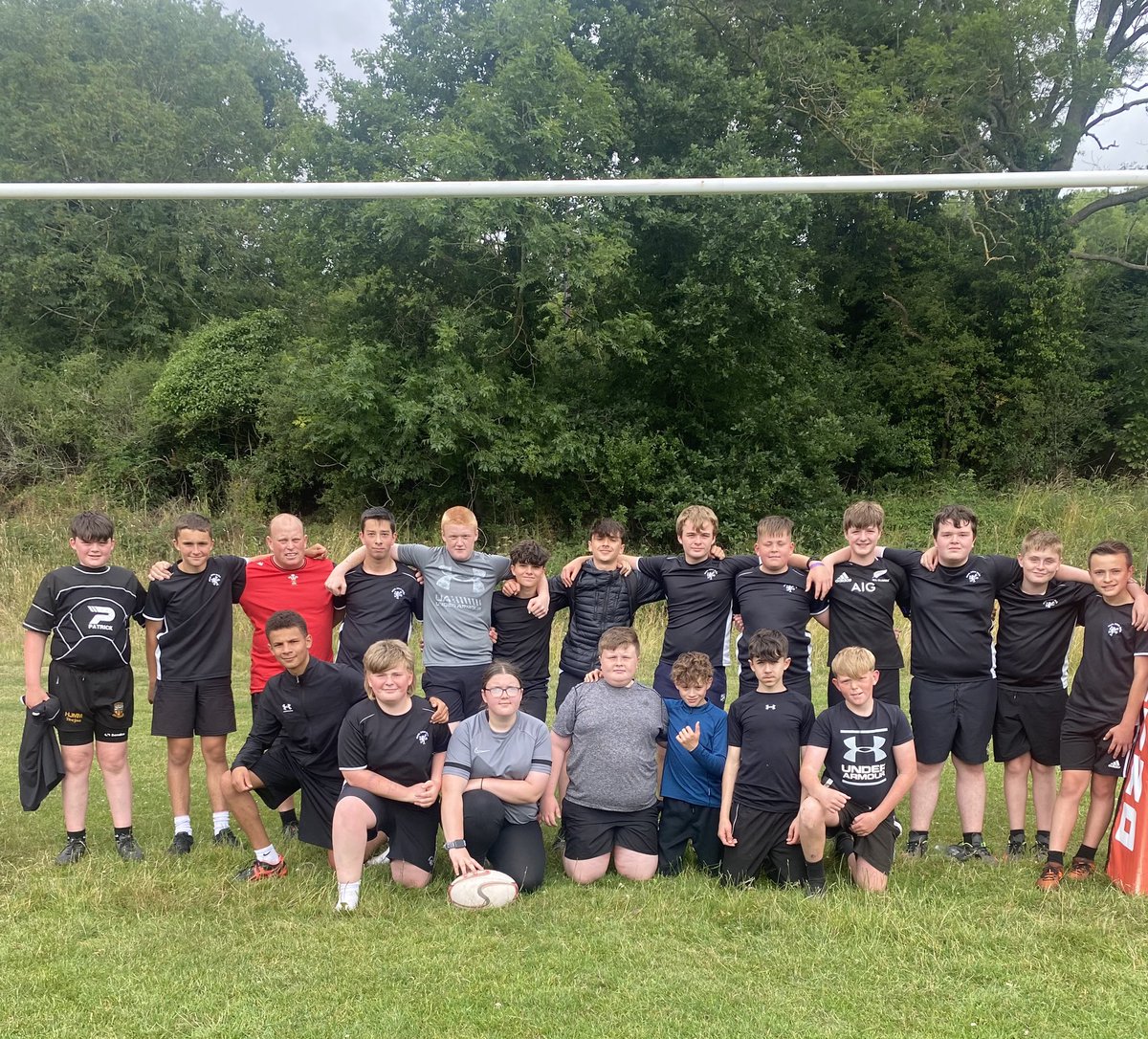 IoloJonesRygbi's tweet photo. Last game of the season for these yr8 βοΈ today @PE_YDB and another fantastic performance to come from behind to win the game π₯π₯ Diolch @YsgMorganLlwyd am ddod drawπ #RGCEast https://t.co/Ueb3gkuwQw