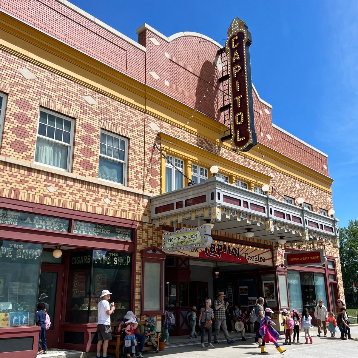 Catch a film at the Capitol Theatre this summer! 📽️  #FortEdmontonPark is proud to present the Telus ‘Storyhive’ Series, a collection of short documentaries that highlight over 120 years of Alberta’s diverse heritage. 

Learn more: bit.ly/44gk06T