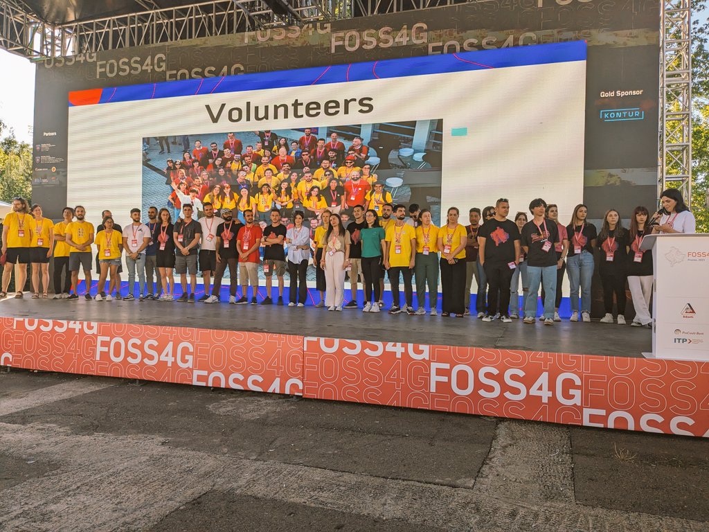 GeoSkeptic's tweet image. Thank you to all the @foss4g volunteers. #foss4g2023