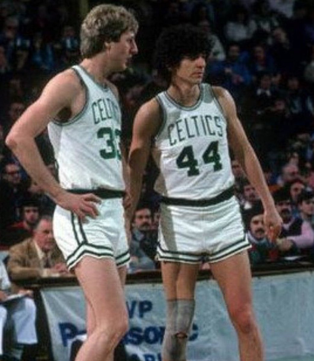 Super70sSports's tweet photo. Cedric Maxwell on Pete Maravich and a rookie named Larry Bird: 

“We come to the timeout and Pete says ‘Larry, they’re double-teaming you. You can’t force up those kind of shots.’

Larry looks up and goes ‘If you were any damn good, they wouldn’t be double-teaming me.'” https://t.co/cV8ddmyC7z