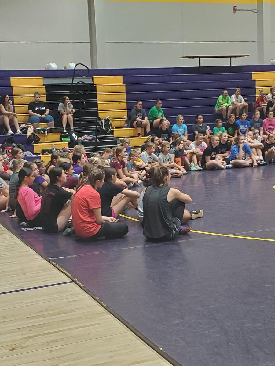 jvSAMSON7's tweet photo. How do you grow women’s wrestling?  You make some phone calls, send some emails, and make connections.  Bring in one of the BEST in the world to Western Kansas and they will come. #growwomenswrestling @Jacarra016 @kwcaonline @sportsinkansas @nwcawrestling  @tregoeagles https://t.co/dxv4XJwvsm