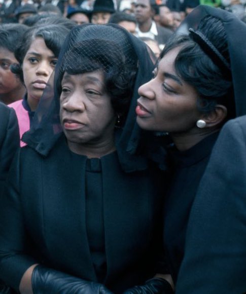 49 years ago today, my paternal grandmother, Alberta King, was assassinated while sitting at the organ in church

Aunt Christine passed yesterday, 1 day before the anniversary of her mother’s tragic death.

Difficult day.

📸: My grandmother and aunt at Daddy’s memorial service.