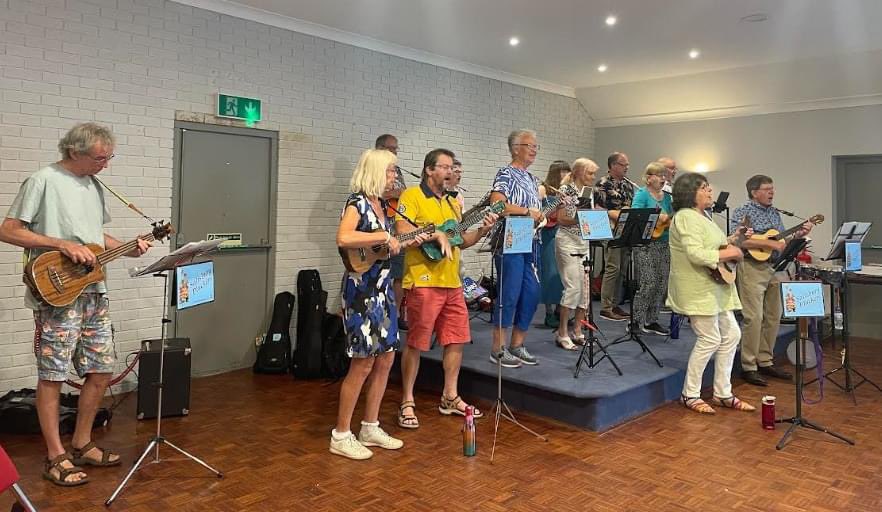 SalisburyPluckers tweet media