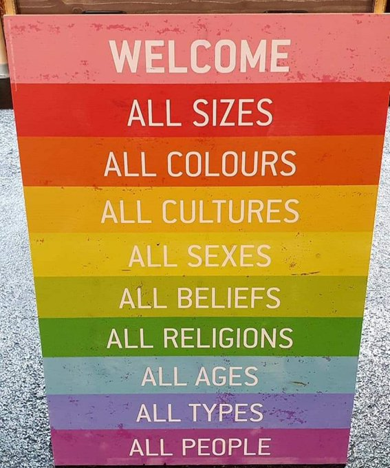 AHolzgreve's tweet image. Eine großartige Aktion:

Ihr könnt #wirsindmehr und #fckafd unterschreiben? Dann meldet euch hier, folgt euch kreuz und quer und durcheinander. Klare Kante gegen Rechts braucht eine noch viel bessere Vernetzung! 👍😊

#wirsindmehr 
#fckafd