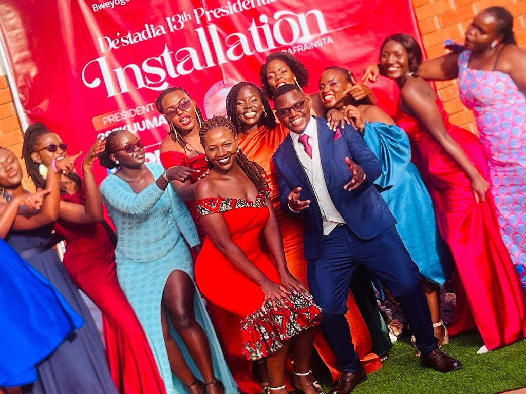 JoanneLubega's tweet photo. #PafraInsta 🔥🔥 

A toast to the De’stadia ladies 🥂

It’s a celebration of community, service above all friendship ❤️ https://t.co/ViVxXE559U