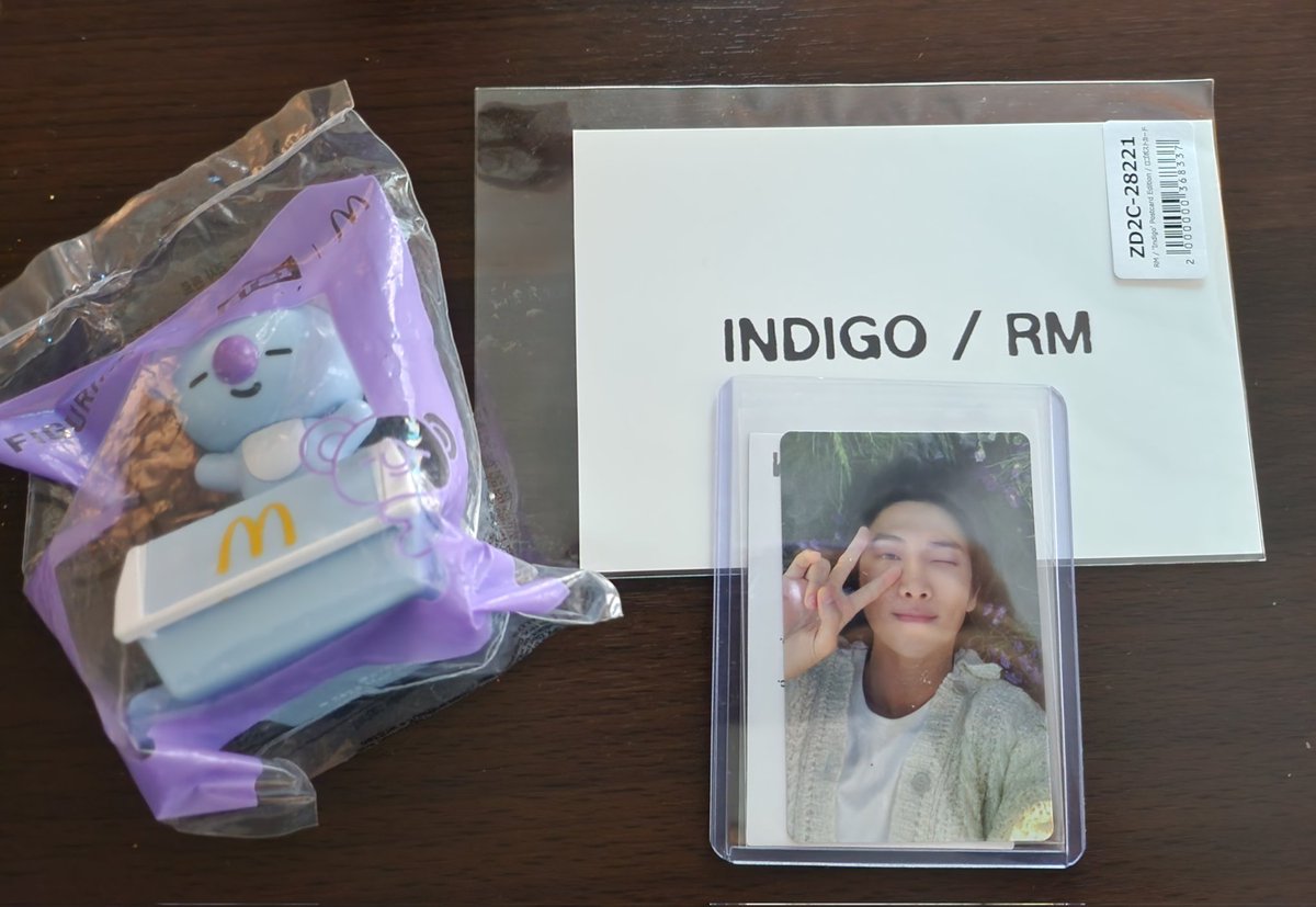 SeriousHarmony's tweet photo. #2013VProofs

My Indigo collection is finally complete!

Now just waiting for the vinyl 💜 https://t.co/gFCZZMRzjn