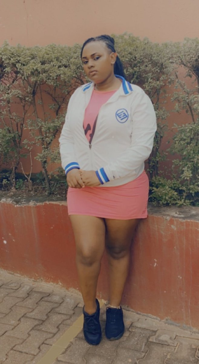 Bra1rihanna's tweet image. what are u telling me before I go to school 👩‍🏫📚