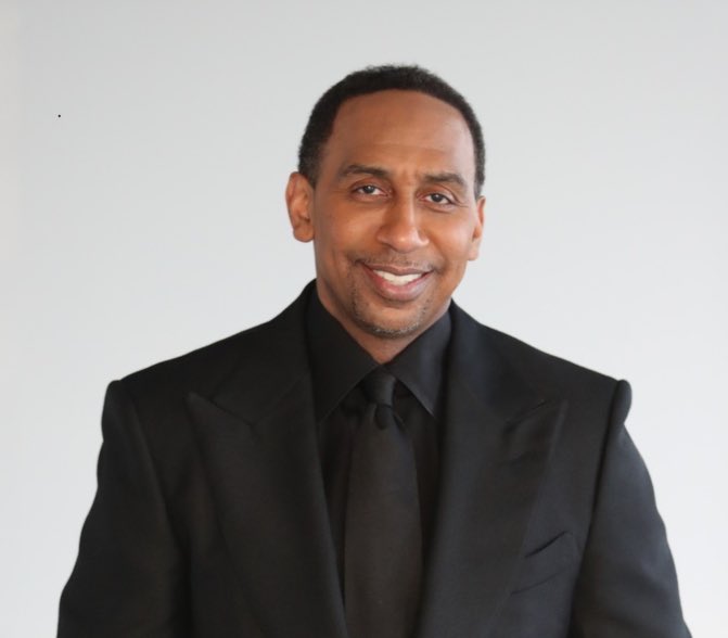 TheDunkCentral's tweet photo. Stephen A. Smith’s job at ESPN is not at risk, per @AndrewMarchand https://t.co/ZyzmDQeNxg