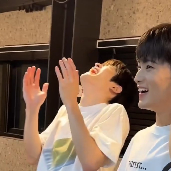 empathyoonoh's tweet photo. my source of happiness ♡ https://t.co/QlJUBbgjkr