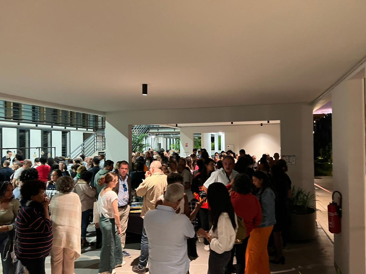 BereniceDoray's tweet photo. Magnifique soirée hier à l'UFR Santé de La Réunion : Présentation du Tutorat Santé Réunion à plus de 350 futurs étudiants de 1ère année de Santé et leurs parents
Le TSR c'est la proposition GRATUITE, ACCESSIBLE À TOUS.
Bravo à nos étudiants tuteurs.
Rejoignez-nous !
@Univ_Reunion https://t.co/jJstf93G7v