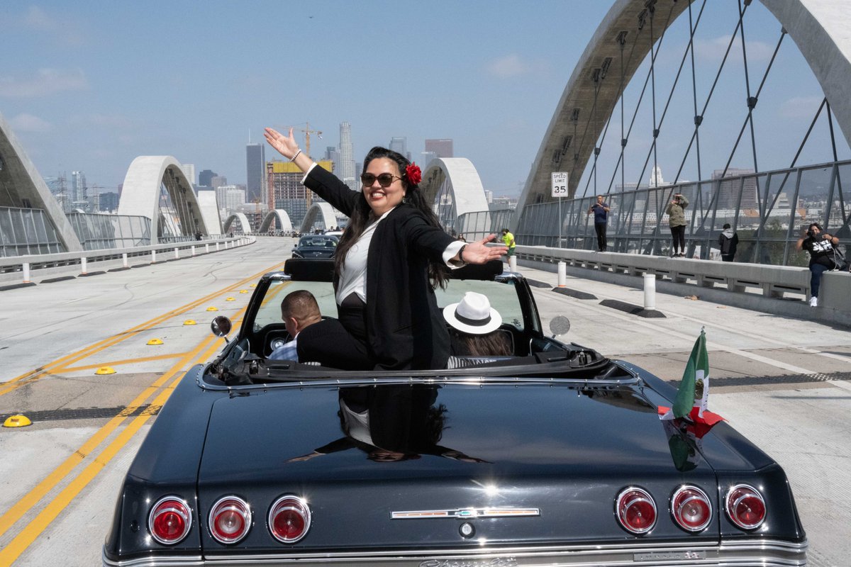 6thStViaduct's tweet photo. Earlier this month, we had the privilege of helping to commemorate the 80th anniversary of the Zoot Suit Riots on the Sixth Street Viaduct A caravan of vintage cars crossed the bridge with people both young and old dressed in Zoot Suits. Check out some photos from the event! 📸🚗 https://t.co/sDMOBcADE4