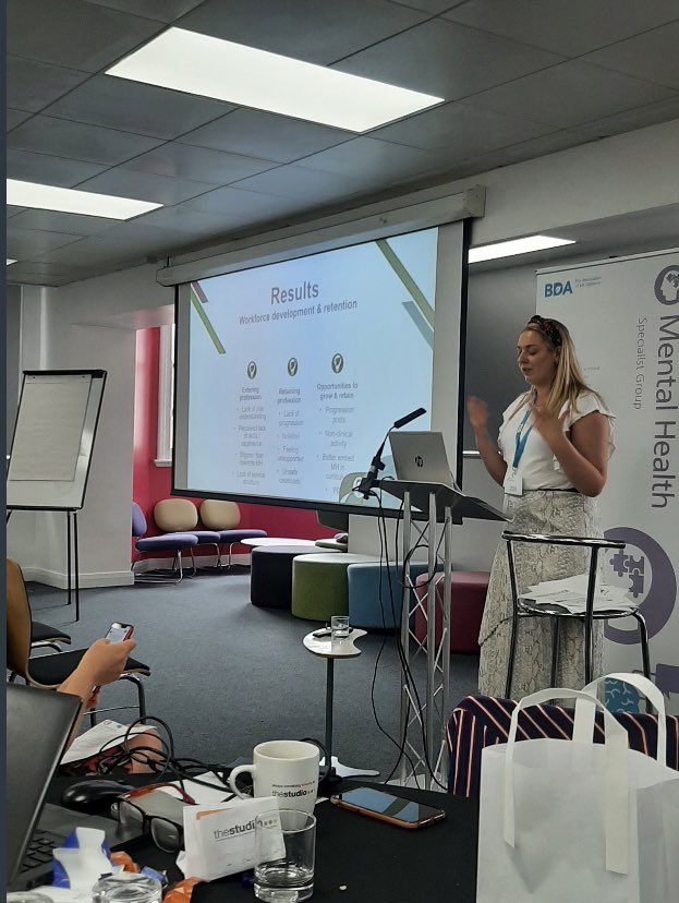 Stephanie Sloan tweet media