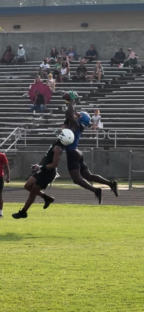 Thanks to all the teams who came out and made our first annual Trojans 7on7 invitational a huge success. Each team Grit and competitiveness was on full display! Shout out to my team and coaches for winning our 2nd 7on7 tournament in two weeks! Keep working!
#CommittedToTheProcess