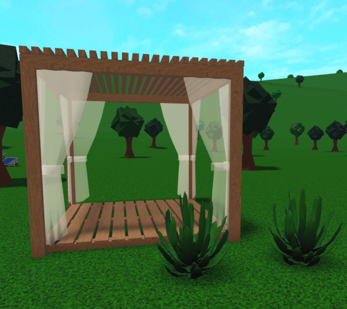 The Wooden Beach Cabana and Tropical Leaves Plant from the new beach have been added to build mode!