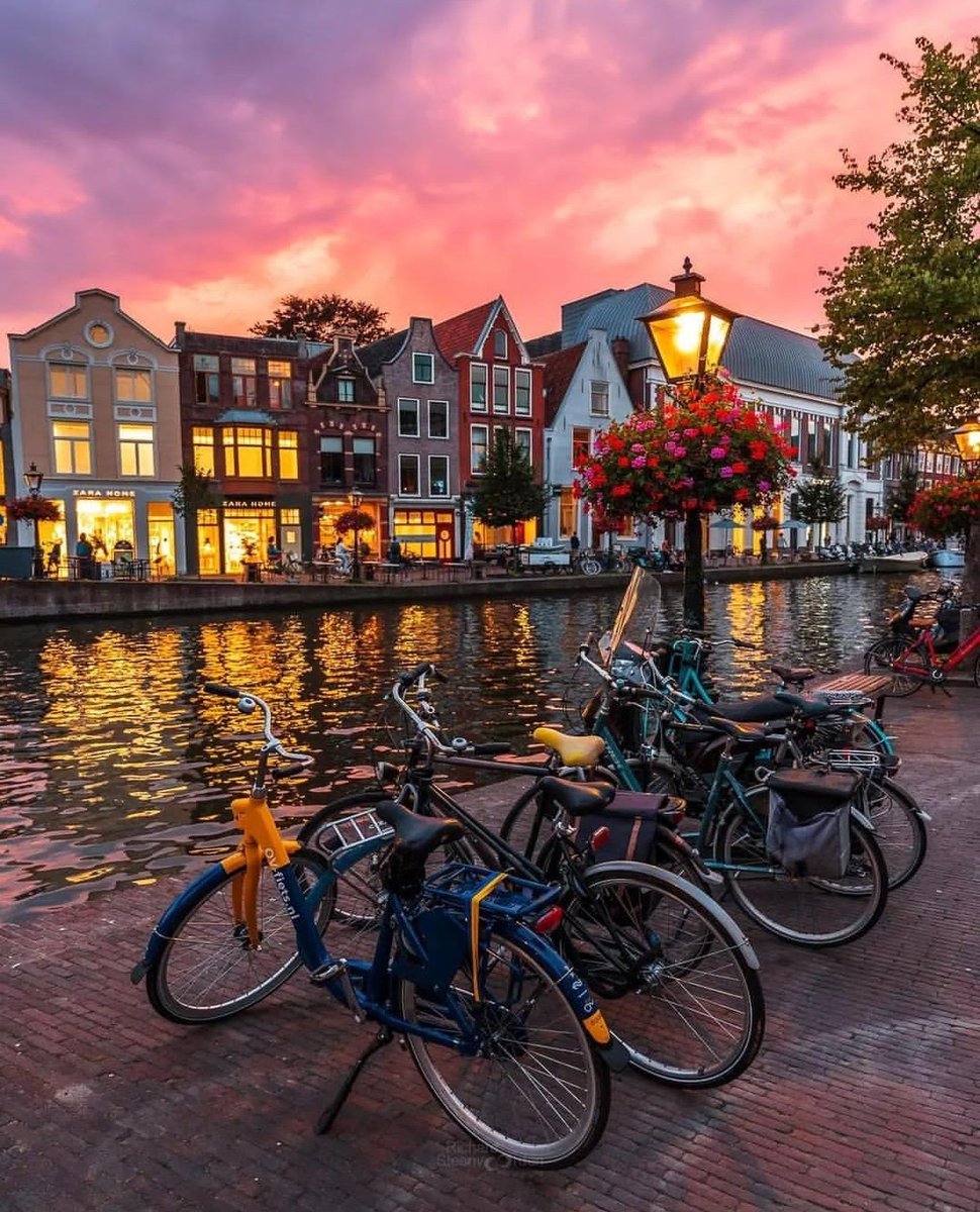 Leiden City
Netherlands 🇳🇱

Photo via: Europe | IG