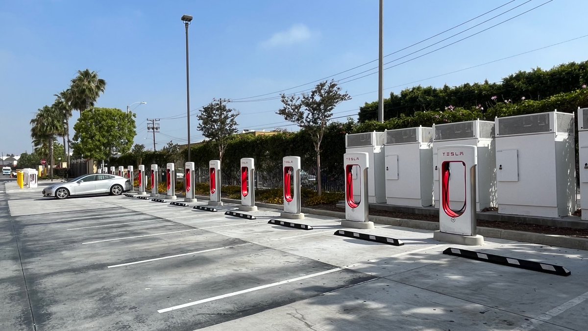 PlugInSites on Twitter CA Tesla Supercharger
