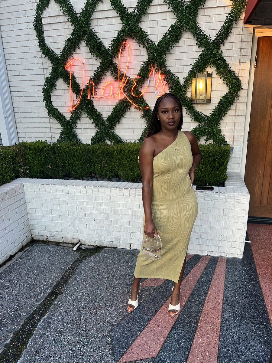 ittyBittyCedes's tweet photo. My yearly post. Hey y’all. #twenty-ate https://t.co/jH6PGo51sS