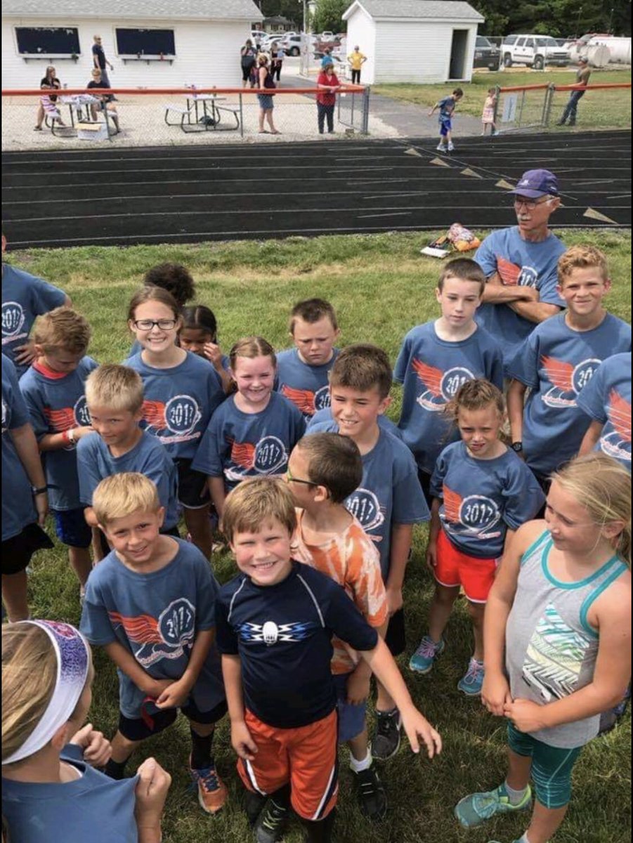 NBPretzelTF's tweet photo. 6 years ago the photo on the left was taken. There are 3 current school record holders in that photo!! Who will join them? 🤔 🥨 https://t.co/SUQDRxExWf