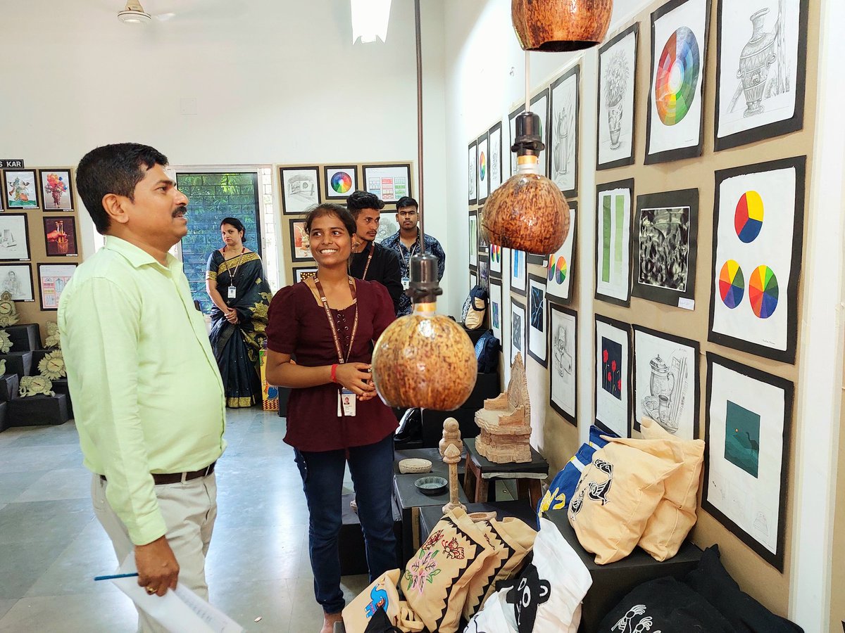 Sidac_Odisha's tweet photo. Display of designed products developed by the students of One year Craft Design course of the session 2022-23 at SIDAC in the final assessment.
#skillanddevelopment
#skilling
#designdevelpoment
#designestudent
#handicrafts
#handcraftedproducts
#craftdesign
#craftskilling https://t.co/Hk9TXzZLgQ